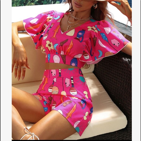 Boho Plus Size Pop Art Print Butterfly Flutter Sleeve Crop Top Shorts Set - Picture 12 of 16